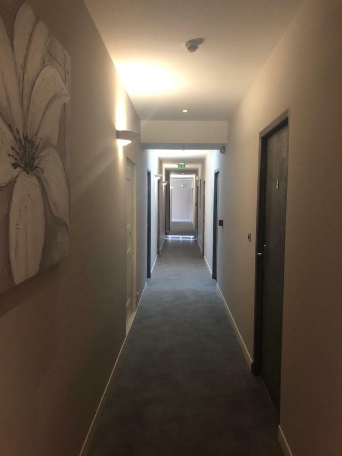 Hotel Le Lys D'Or Vauvert Ngoại thất bức ảnh